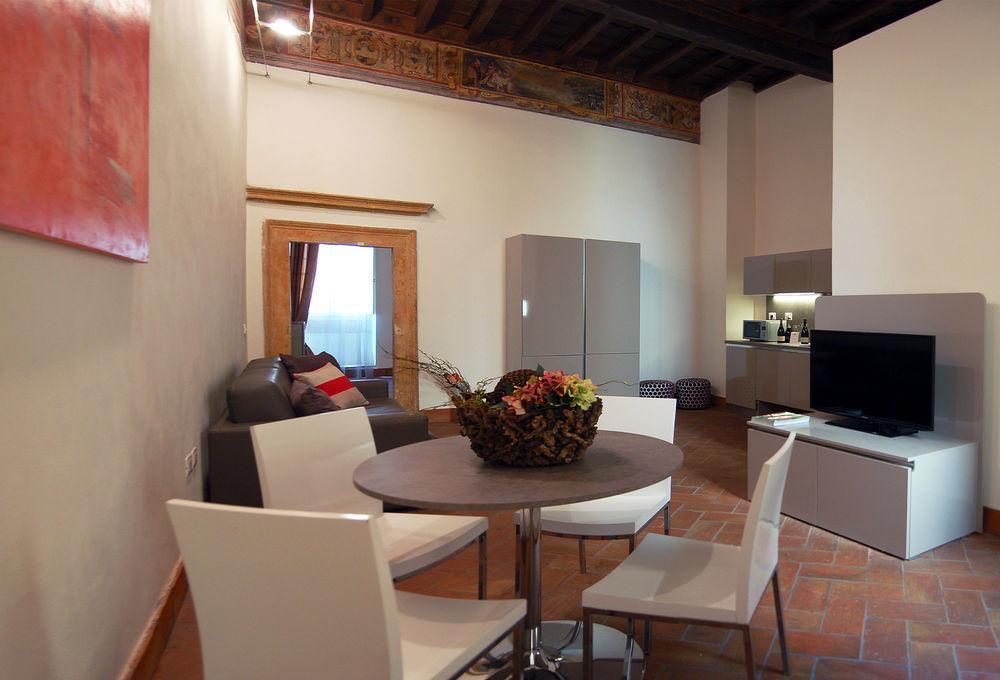 Navona Luxury 2*