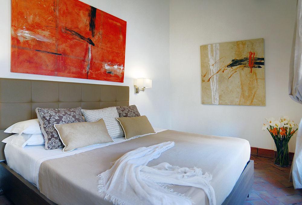 Navona Luxury Aparthotel 2*