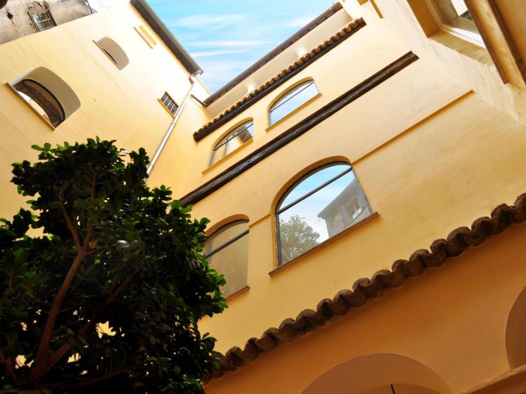 Navona Luxury 2*