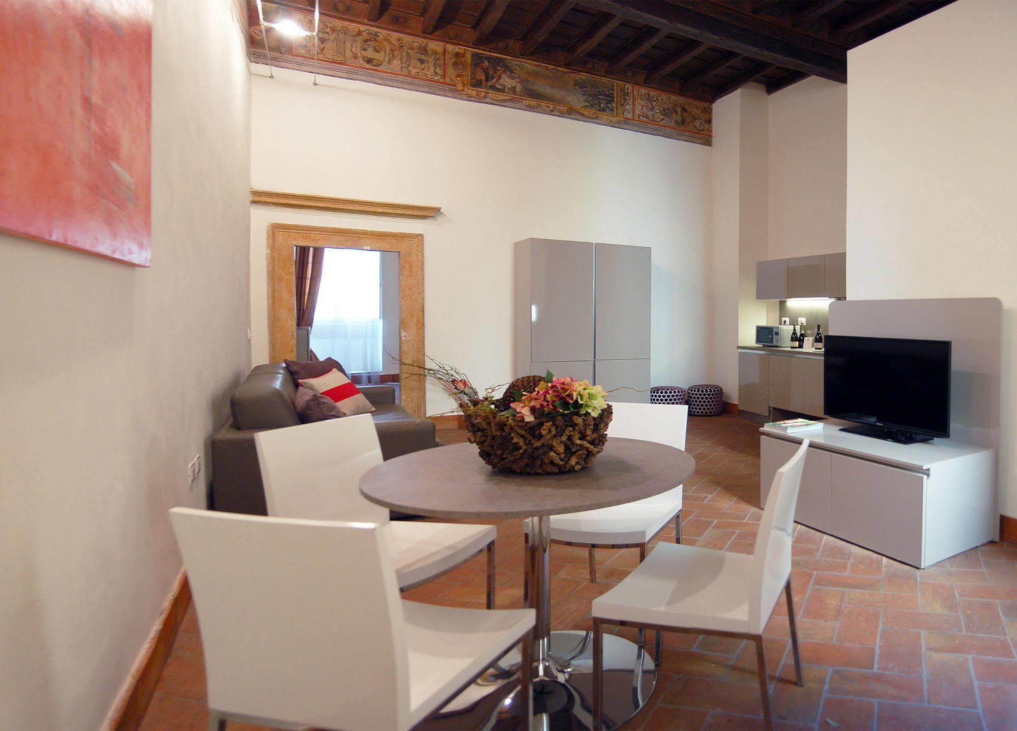 Navona Luxury Aparthotel