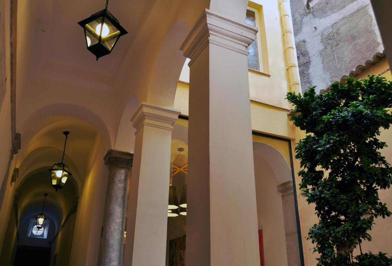 Aparthotel Navona Luxury 2*